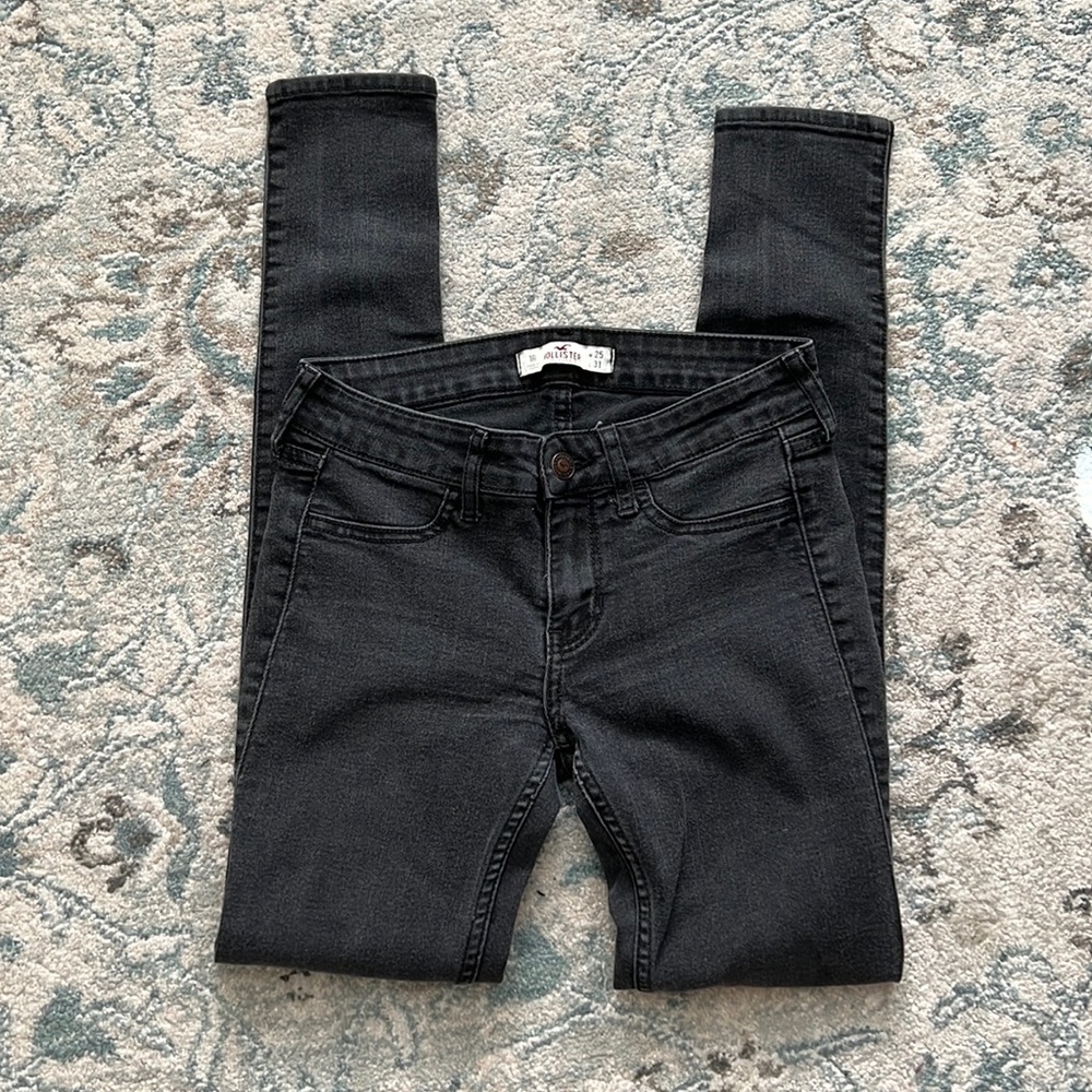 Black Hollister skinny jeans
